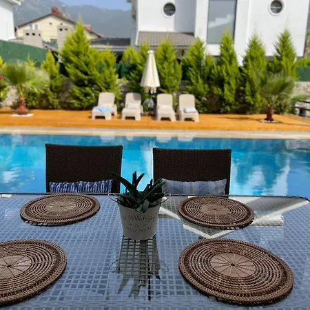 Fethiye'de Havuzlu Willa Fethiye